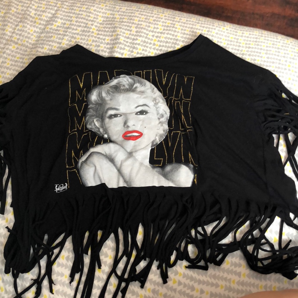Marilyn Monroe cropped up